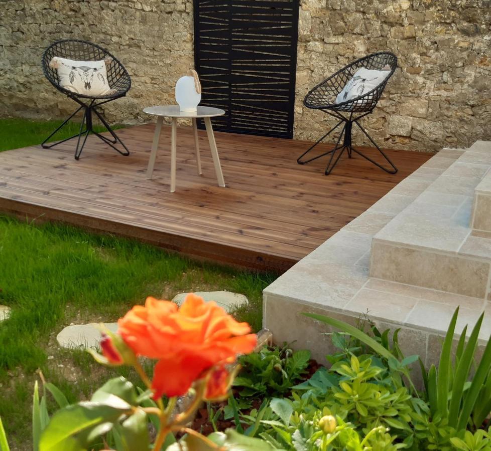 La Cle Du Puy Bed & Breakfast Cabariot Eksteriør bilde